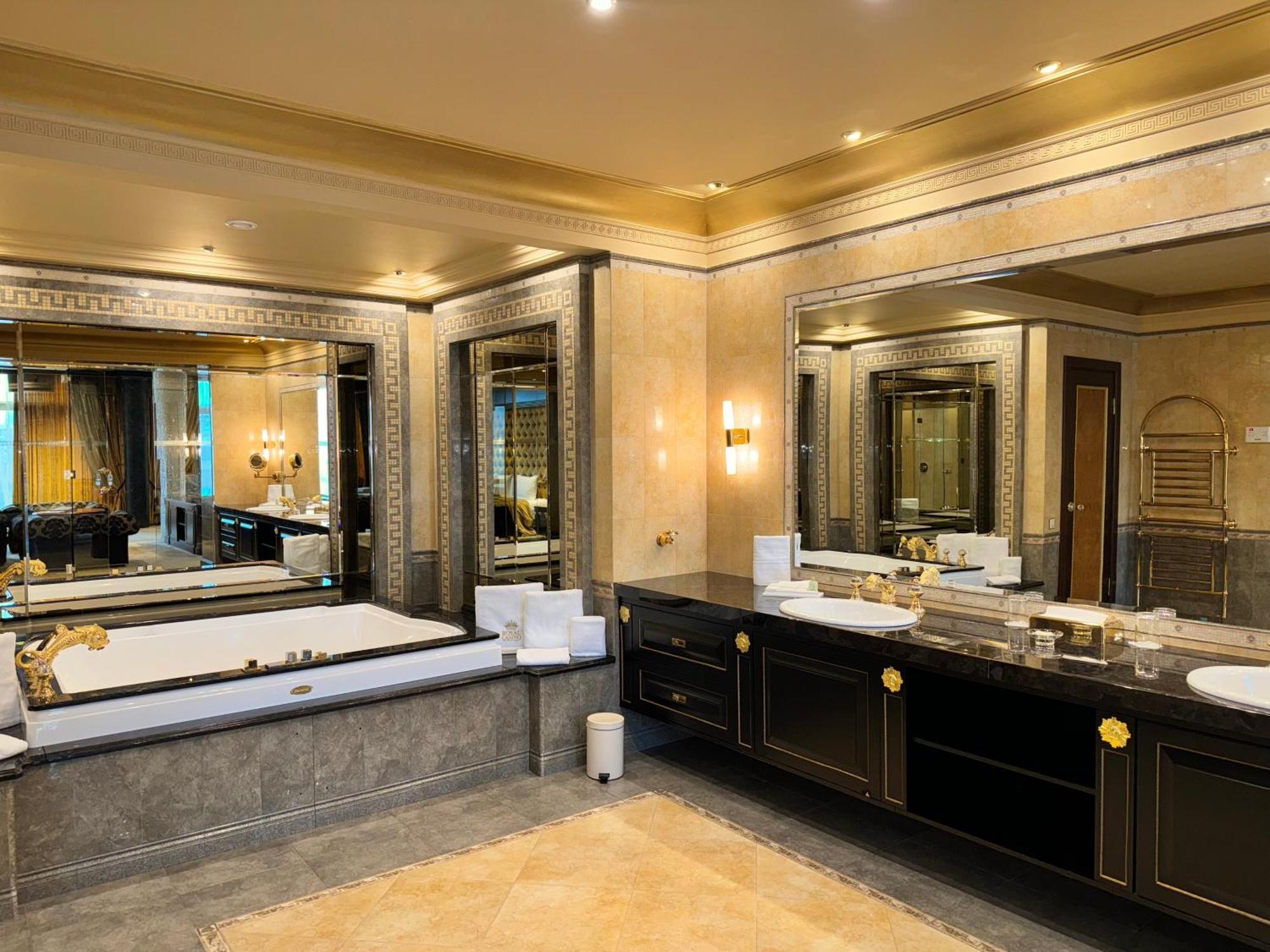 Royal Spa & Hotel Resort Riga Exterior photo